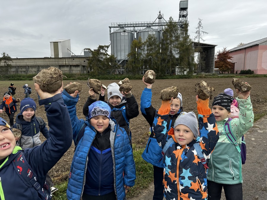 Farma Velké Hoštice - 1. třída